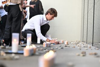 Shem V'ner Candle Lighting